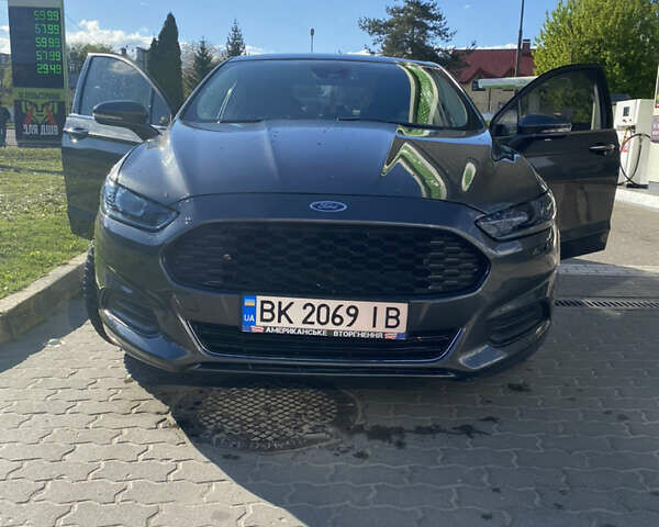 Форд Фьюжн 2015 в Львове на Automoto.ua Серый Форд Фьюжн, объемом двигателя 2.5 л и пробегом 201 тыс. км за 9999 $, фото 7 на Automoto.ua