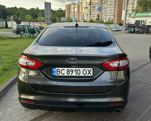 Серый Форд Фьюжн, объемом двигателя 2.49 л и пробегом 255 тыс. км за 9700 $, фото 2 на Automoto.ua