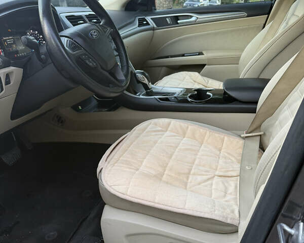 Серый Форд Фьюжн, объемом двигателя 2.49 л и пробегом 150 тыс. км за 9500 $, фото 6 на Automoto.ua