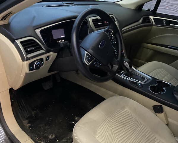 Серый Форд Фьюжн, объемом двигателя 2.49 л и пробегом 167 тыс. км за 5599 $, фото 6 на Automoto.ua