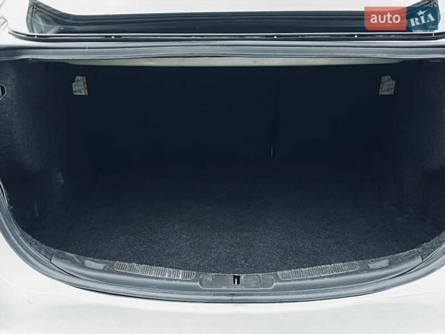 Серый Форд Фьюжн, объемом двигателя 2.49 л и пробегом 194 тыс. км за 9300 $, фото 6 на Automoto.ua