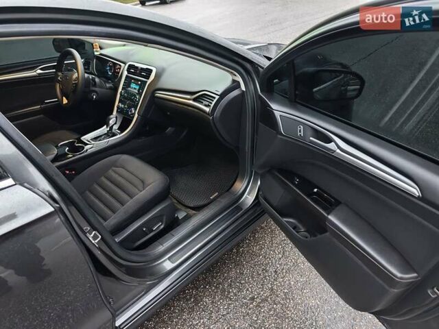 Серый Форд Фьюжн, объемом двигателя 2.49 л и пробегом 180 тыс. км за 9999 $, фото 22 на Automoto.ua