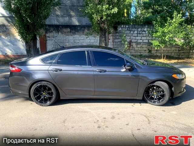 Серый Форд Фьюжн, объемом двигателя 2.5 л и пробегом 0 тыс. км за 11500 $, фото 4 на Automoto.ua