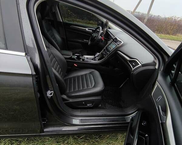 Сірий Форд Фьюжен, об'ємом двигуна 2 л та пробігом 155 тис. км за 12500 $, фото 11 на Automoto.ua