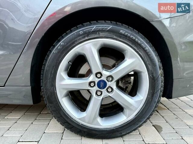 Сірий Форд Фьюжен, об'ємом двигуна 2 л та пробігом 163 тис. км за 8300 $, фото 73 на Automoto.ua
