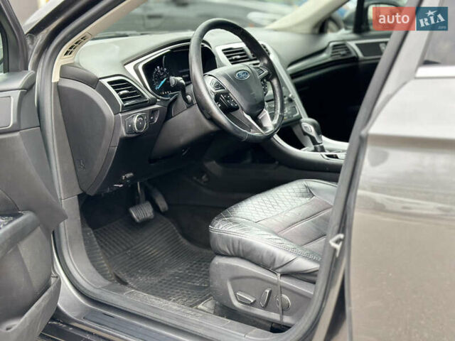 Серый Форд Фьюжн, объемом двигателя 2 л и пробегом 255 тыс. км за 10999 $, фото 7 на Automoto.ua