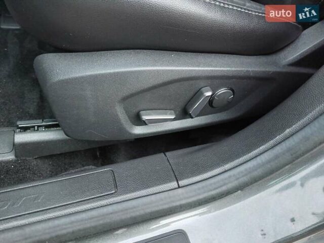 Сірий Форд Фьюжен, об'ємом двигуна 2 л та пробігом 121 тис. км за 12700 $, фото 18 на Automoto.ua