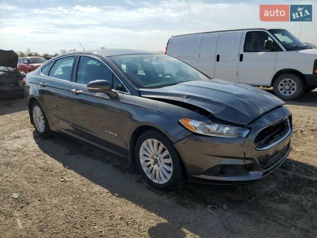 Форд Фьюжн 2016 в Львове на Automoto.ua Серый Форд Фьюжн, объемом двигателя 0 л и пробегом 116 тыс. км за 3000 $, фото 3 на Automoto.ua