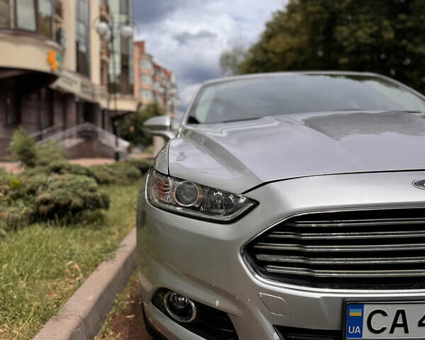 Серый Форд Фьюжн, объемом двигателя 2 л и пробегом 162 тыс. км за 11000 $, фото 1 на Automoto.ua