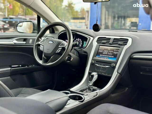 Форд Фьюжн 2016 в Киеве на Automoto.ua Серый Форд Фьюжн, объемом двигателя 0 л и пробегом 125 тыс. км за 11300 $, фото 14 на Automoto.ua