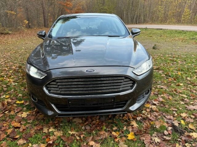 Серый Форд Фьюжн, объемом двигателя 2 л и пробегом 104 тыс. км за 9000 $, фото 4 на Automoto.ua