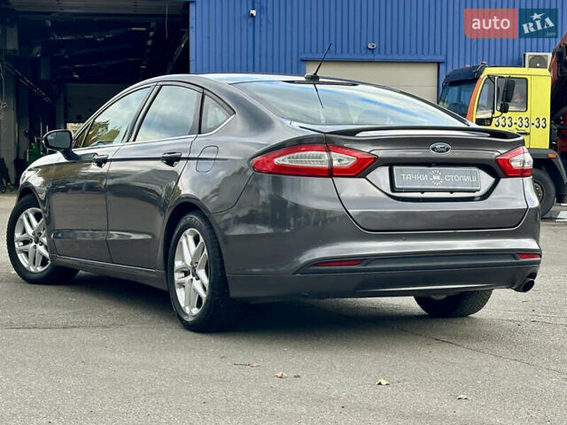 Форд Фьюжн 2016 в Киеве на Automoto.ua Серый Форд Фьюжн, объемом двигателя 2.49 л и пробегом 125 тыс. км за 11300 $, фото 2 на Automoto.ua