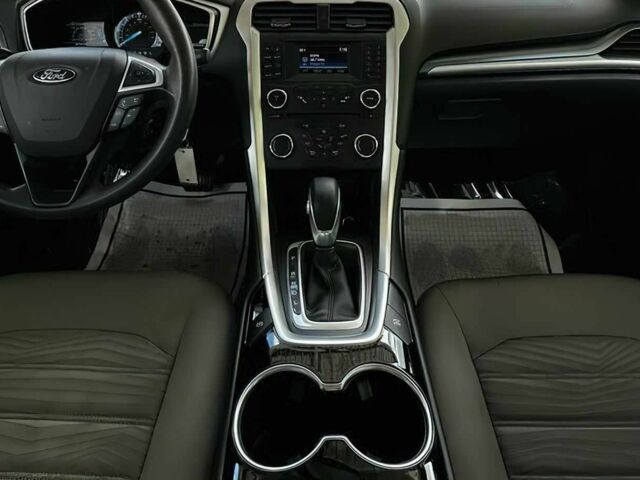Сірий Форд Фьюжен, об'ємом двигуна 2 л та пробігом 139 тис. км за 10100 $, фото 7 на Automoto.ua