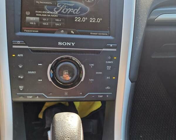 Серый Форд Фьюжн, объемом двигателя 2.5 л и пробегом 132 тыс. км за 12000 $, фото 9 на Automoto.ua