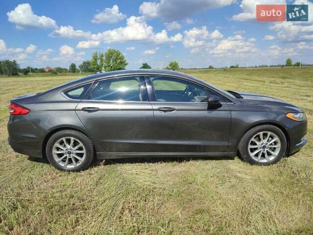 Форд Фьюжн 2016 в Ивано-Франковске на Automoto.ua Серый Форд Фьюжн, объемом двигателя 2.49 л и пробегом 167 тыс. км за 12000 $, фото 3 на Automoto.ua