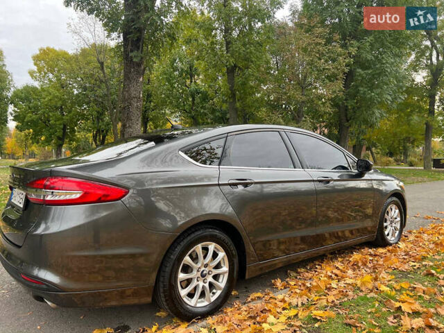 Сірий Форд Фьюжен, об'ємом двигуна 2.5 л та пробігом 255 тис. км за 10700 $, фото 5 на Automoto.ua