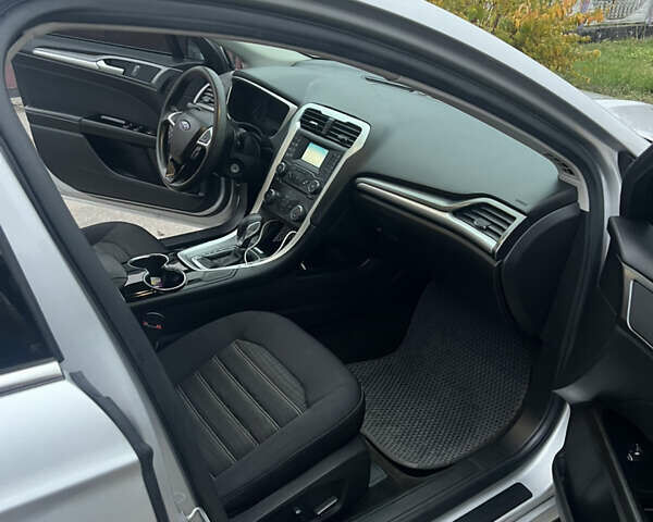 Серый Форд Фьюжн, объемом двигателя 2.49 л и пробегом 158 тыс. км за 9700 $, фото 11 на Automoto.ua