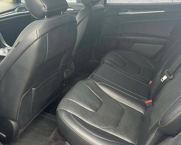 Серый Форд Фьюжн, объемом двигателя 2 л и пробегом 149 тыс. км за 11900 $, фото 17 на Automoto.ua