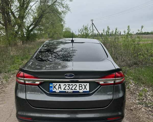 Серый Форд Фьюжн, объемом двигателя 2.5 л и пробегом 125 тыс. км за 13999 $, фото 8 на Automoto.ua