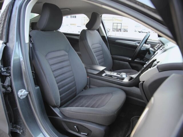 Серый Форд Фьюжн, объемом двигателя 2.5 л и пробегом 168 тыс. км за 10700 $, фото 7 на Automoto.ua