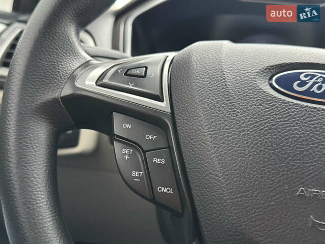 Серый Форд Фьюжн, объемом двигателя 2 л и пробегом 159 тыс. км за 14600 $, фото 27 на Automoto.ua