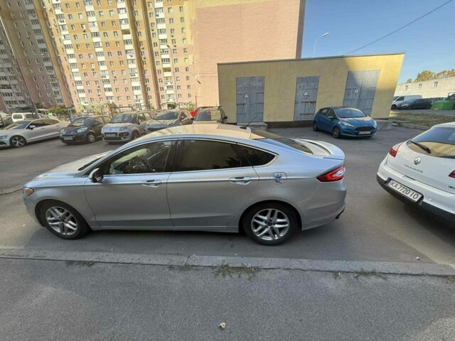 Сірий Форд Фьюжен, об'ємом двигуна 2 л та пробігом 240 тис. км за 8500 $, фото 3 на Automoto.ua