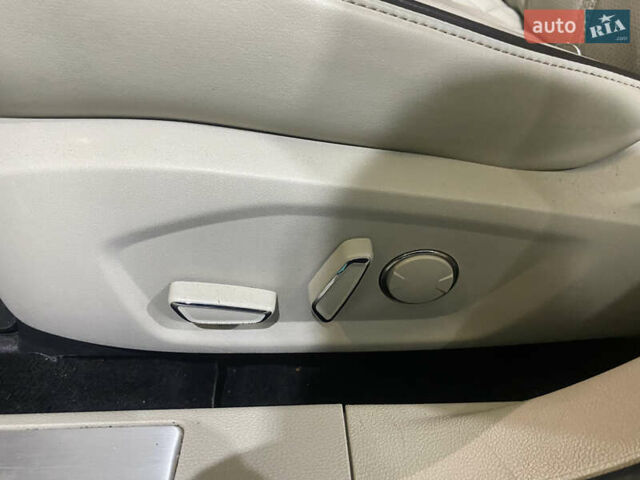 Сірий Форд Фьюжен, об'ємом двигуна 2 л та пробігом 250 тис. км за 11500 $, фото 3 на Automoto.ua