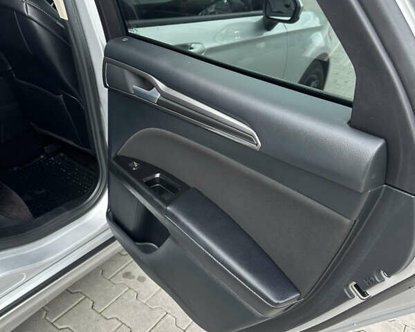 Сірий Форд Фьюжен, об'ємом двигуна 2.5 л та пробігом 110 тис. км за 13200 $, фото 18 на Automoto.ua