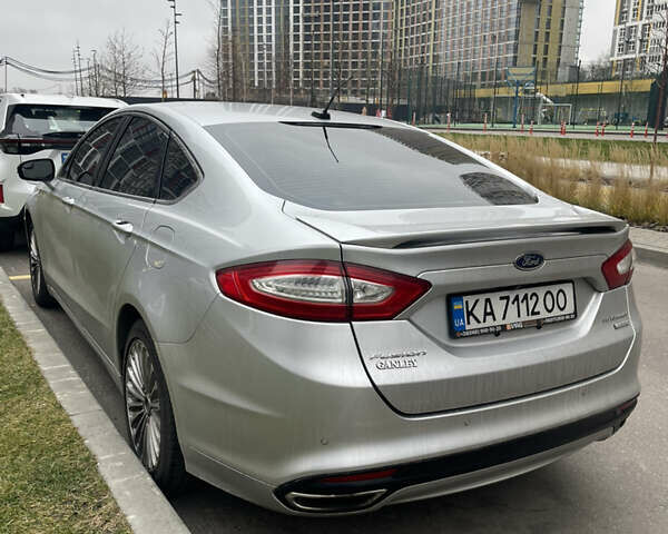 Серый Форд Фьюжн, объемом двигателя 2 л и пробегом 149 тыс. км за 11000 $, фото 3 на Automoto.ua