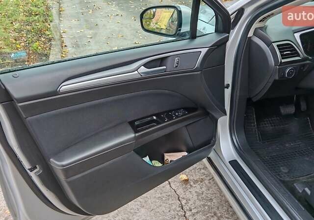 Серый Форд Фьюжн, объемом двигателя 2.49 л и пробегом 139 тыс. км за 9495 $, фото 11 на Automoto.ua