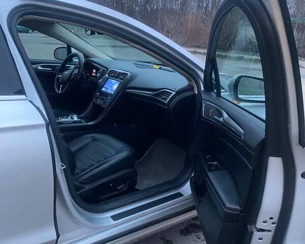 Серый Форд Фьюжн, объемом двигателя 1.5 л и пробегом 173 тыс. км за 9000 $, фото 16 на Automoto.ua