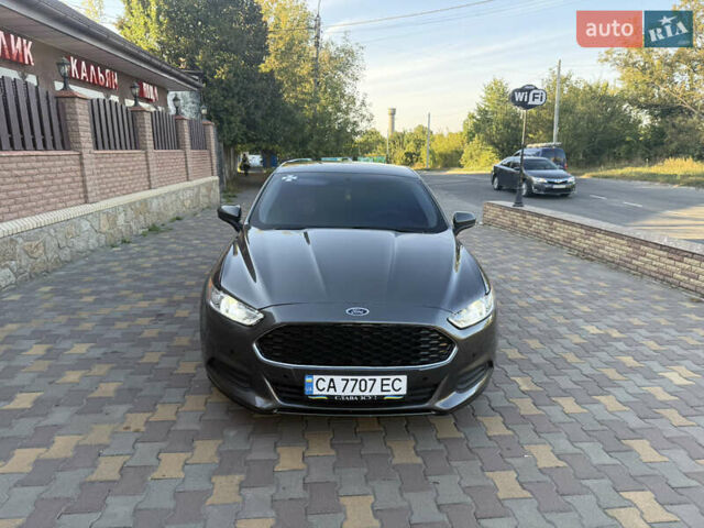 Сірий Форд Фьюжен, об'ємом двигуна 2.49 л та пробігом 233 тис. км за 10600 $, фото 2 на Automoto.ua