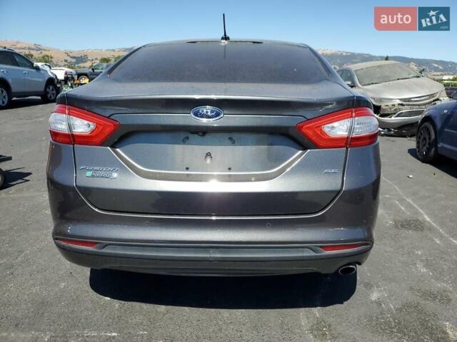 Серый Форд Фьюжн, объемом двигателя 2 л и пробегом 91 тыс. км за 2400 $, фото 5 на Automoto.ua