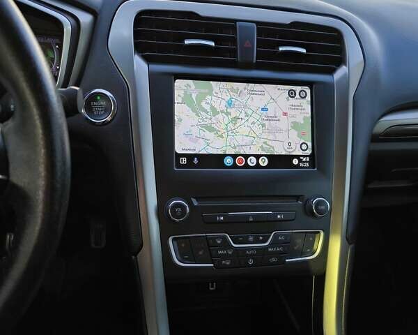 Сірий Форд Фьюжен, об'ємом двигуна 2 л та пробігом 185 тис. км за 12999 $, фото 15 на Automoto.ua