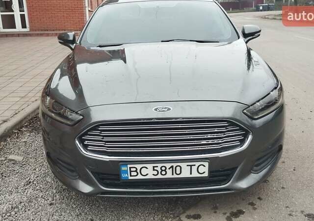 Серый Форд Фьюжн, объемом двигателя 2.49 л и пробегом 140 тыс. км за 10000 $, фото 3 на Automoto.ua