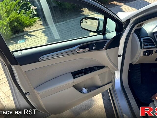 Сірий Форд Фьюжен, об'ємом двигуна 2.5 л та пробігом 154 тис. км за 9400 $, фото 5 на Automoto.ua