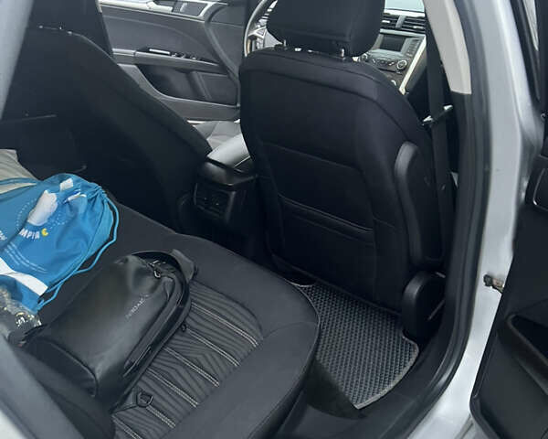 Серый Форд Фьюжн, объемом двигателя 2.49 л и пробегом 158 тыс. км за 9700 $, фото 16 на Automoto.ua