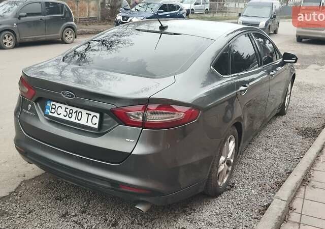 Серый Форд Фьюжн, объемом двигателя 2.49 л и пробегом 140 тыс. км за 10000 $, фото 5 на Automoto.ua