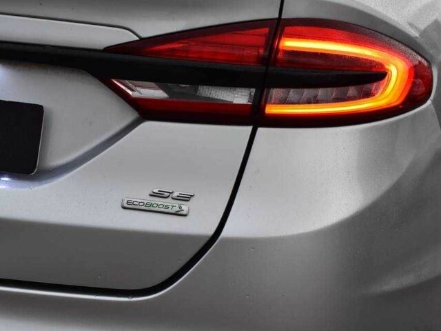 Сірий Форд Фьюжен, об'ємом двигуна 2 л та пробігом 200 тис. км за 10299 $, фото 4 на Automoto.ua