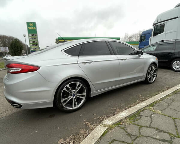 Сірий Форд Фьюжен, об'ємом двигуна 2 л та пробігом 190 тис. км за 12999 $, фото 7 на Automoto.ua