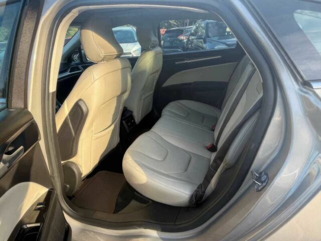 Сірий Форд Фьюжен, об'ємом двигуна 2 л та пробігом 78 тис. км за 9500 $, фото 10 на Automoto.ua