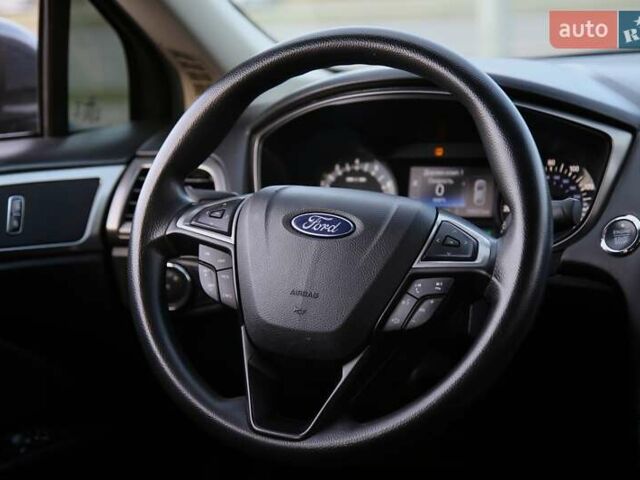 Серый Форд Фьюжн, объемом двигателя 2.49 л и пробегом 168 тыс. км за 10700 $, фото 12 на Automoto.ua