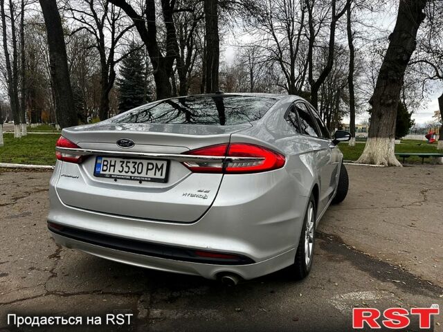 Серый Форд Фьюжн, объемом двигателя 2 л и пробегом 184 тыс. км за 12300 $, фото 4 на Automoto.ua