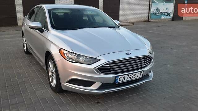 Серый Форд Фьюжн, объемом двигателя 2.5 л и пробегом 134 тыс. км за 15700 $, фото 1 на Automoto.ua