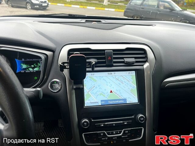 Серый Форд Фьюжн, объемом двигателя 2 л и пробегом 184 тыс. км за 12300 $, фото 6 на Automoto.ua