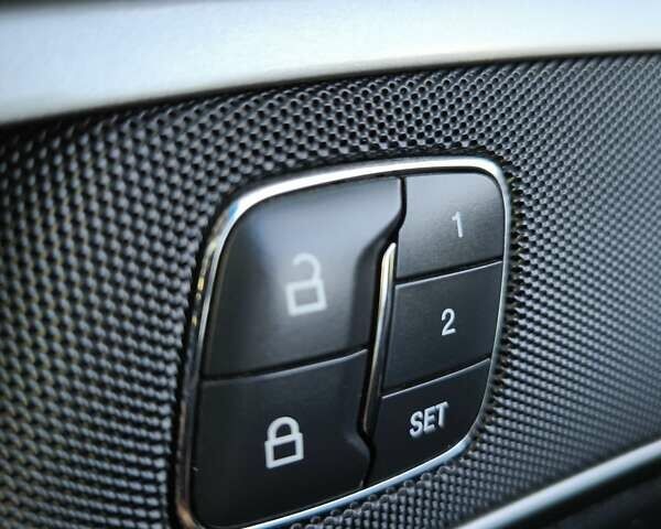 Сірий Форд Фьюжен, об'ємом двигуна 2 л та пробігом 185 тис. км за 12999 $, фото 13 на Automoto.ua