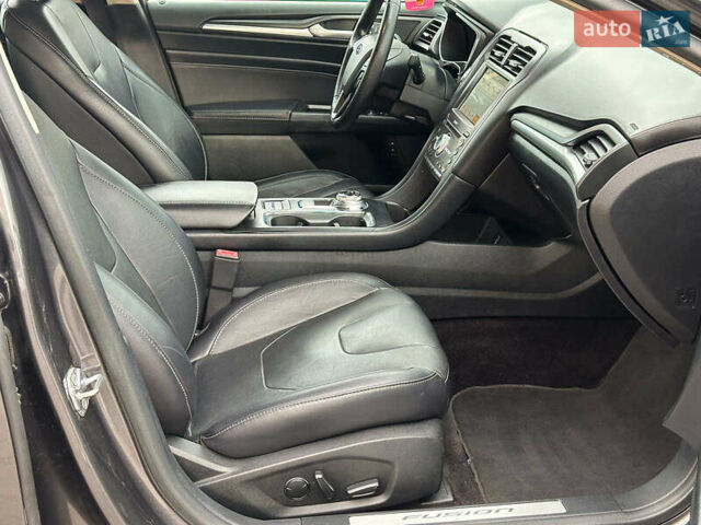 Серый Форд Фьюжн, объемом двигателя 2 л и пробегом 148 тыс. км за 15990 $, фото 30 на Automoto.ua