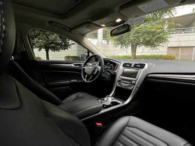 Сірий Форд Фьюжен, об'ємом двигуна 2 л та пробігом 26 тис. км за 12000 $, фото 6 на Automoto.ua