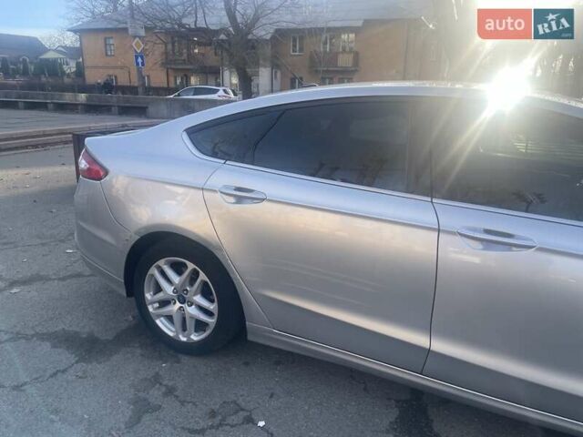 Сірий Форд Фьюжен, об'ємом двигуна 2.5 л та пробігом 330 тис. км за 11000 $, фото 4 на Automoto.ua