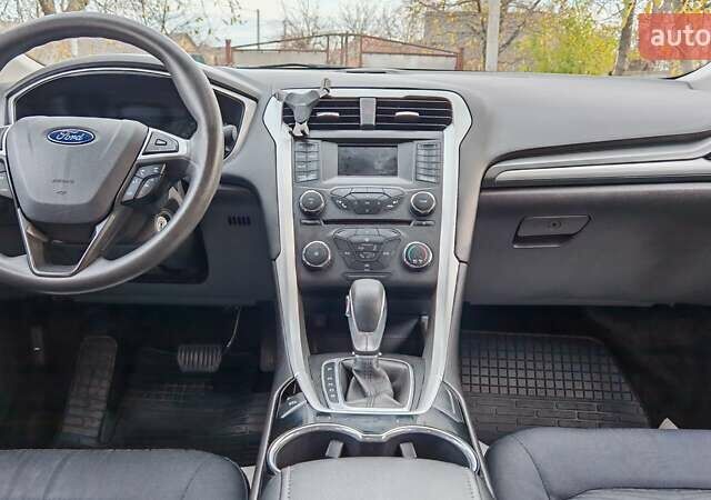 Серый Форд Фьюжн, объемом двигателя 2.49 л и пробегом 139 тыс. км за 9495 $, фото 10 на Automoto.ua